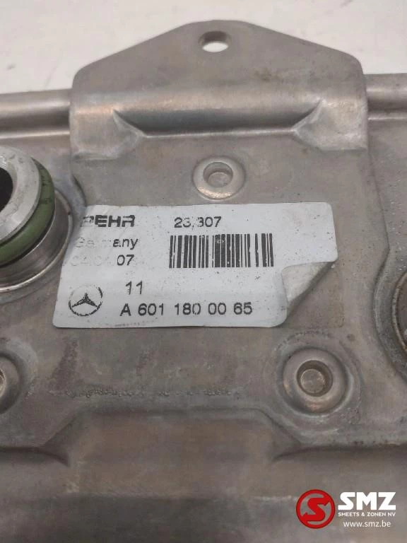 Mercedes-Benz Sprinter - Oliekoeler mercedes w638 w202 w210 a60118 imagem 3