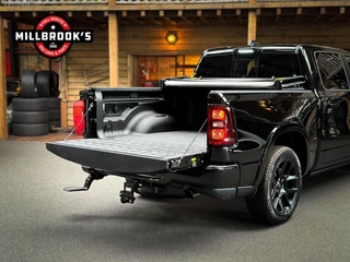 Dodge Ram 1500 2024 - 3.0 Hurricane Premium Laramie Night, obrazek 5
