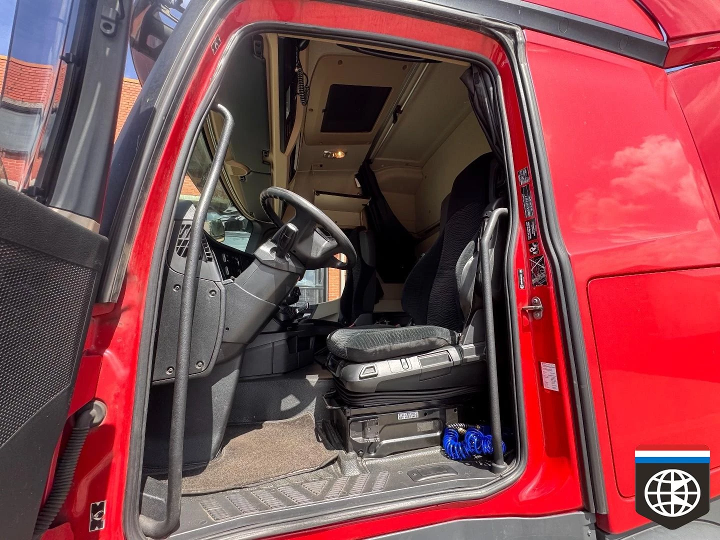 Mercedes-Benz Actros 2018 image 17