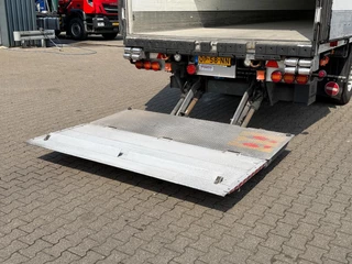 Schmitz Cargobull N/A 2017 - THERMO KING SLXi 300 / OV-Laadklep / Lift-AS image 8