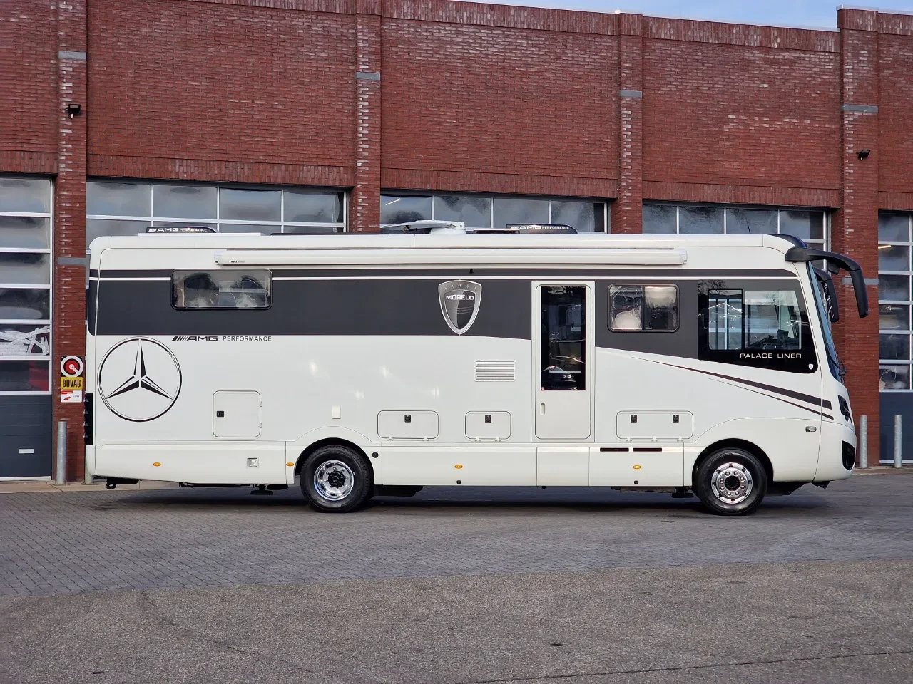 Mercedes-Benz 2018 - Morelo Palace Liner 97 GO Slide-Out 300pk Slide-Out + Smart Garage afbeelding 11