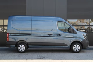 Renault Master 2024 - T35 2.0 dCi 170pk L2H2 Extra - 2x Schuifdeur - Navigatie - Blind Spot - Camera - Stoelverwarming - Verwarmde voorruit - Rijklaar immagine 31