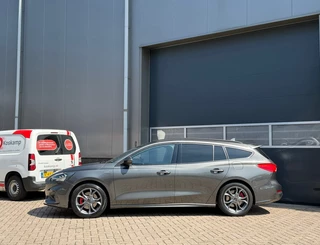 Ford Focus 2019 - Wagon 1.0 Vignale ST-Line bj.2019 Camera|Navi|Pdc|Trekhaak. afbeelding 2 miniatuur