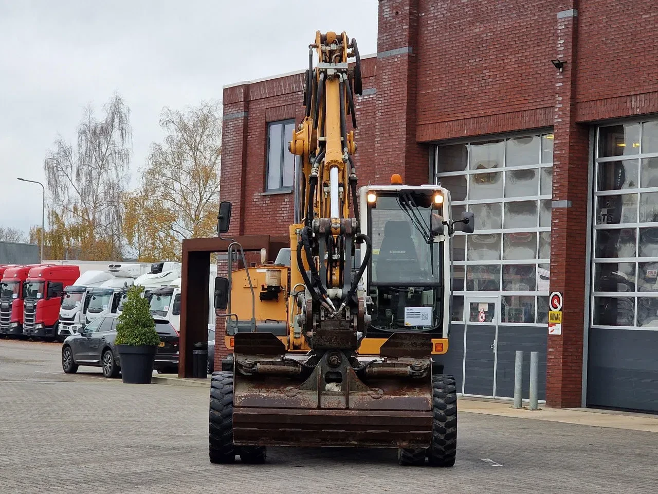 Liebherr 2009 - A900C - 95 KW - Central Greasing - imagem 3