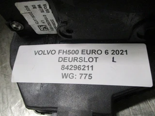 Volvo FH - FH500 84296211 DEURSLOT LINKS EURO 6 obrázek 2 náhled