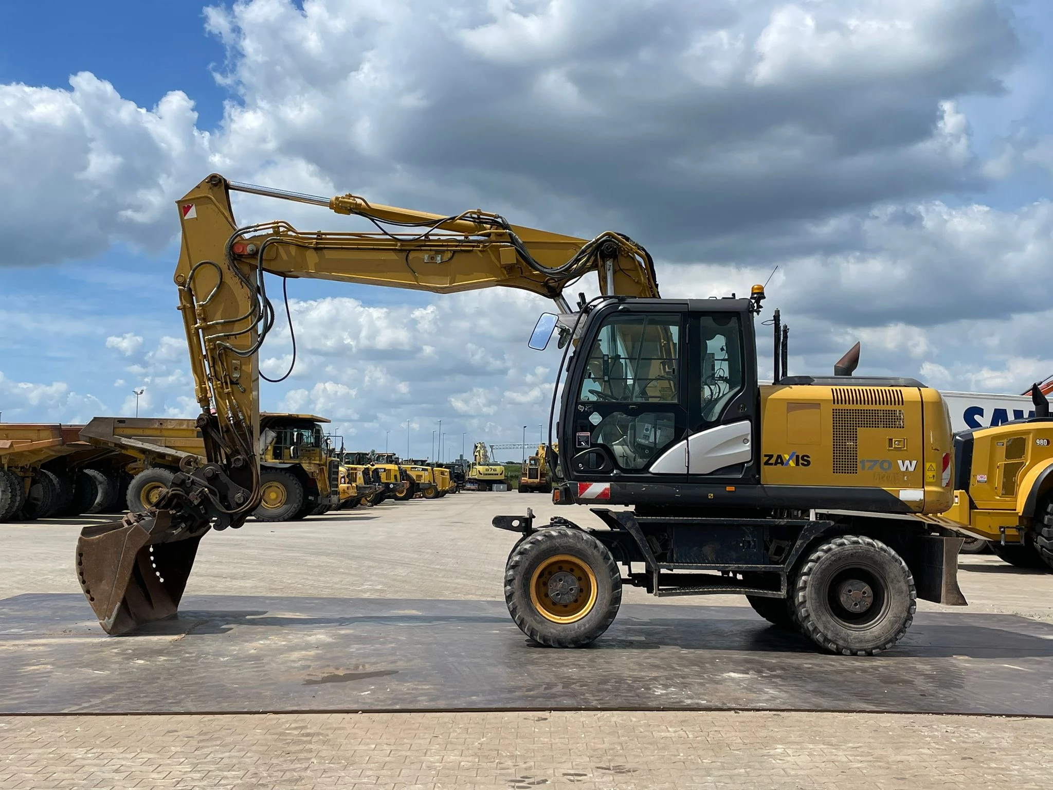 Hitachi ZX170W-5B 2016 obrázek 1