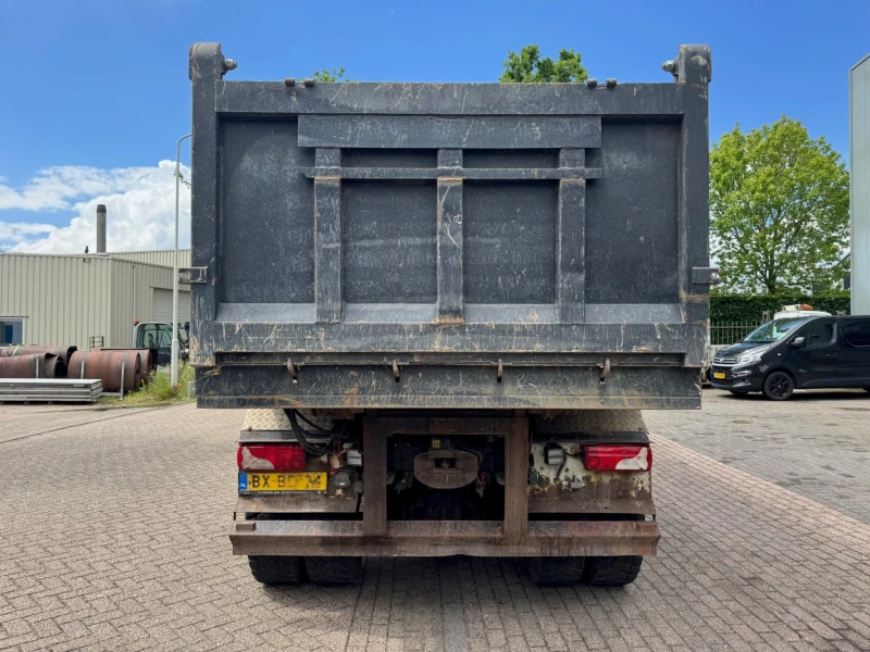 MAN TGS 2009 - 37.400 8X4 EURO 4 / MANUAL / KIPPER afbeelding 17