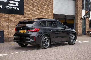 BMW iX1 2023 - xDrive30 67 kWh, Pano, Leder, Carplay, Ambient, H&K zdjecie 6