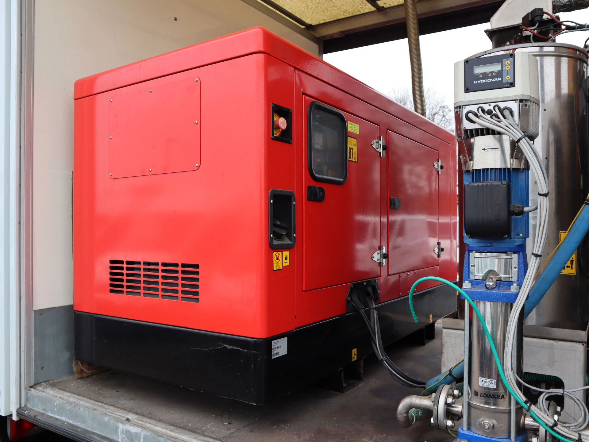 Bunk BU 7000 2012 - 7m + Aggregaat - Compleet ingericht - Desinfectie Trailer afbeelding 9