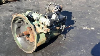 Transmission AKG4 te koop