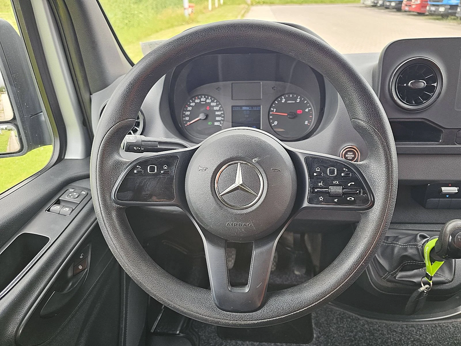 Mercedes-Benz Sprinter 2020 - 311 imagem 11