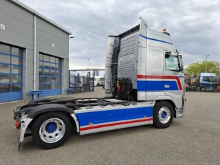 Volvo FH 2007 - 13.440 / GLOBETROTTER XL / NL TRUCK / DOUBLE TANK / TUV:10-10-2026 / ALCOA / FRIDGE / ♫ EXHAUST SYSTEM ♫ / AUTOMATIC / EURO-5 / 2007 obrazek 5
