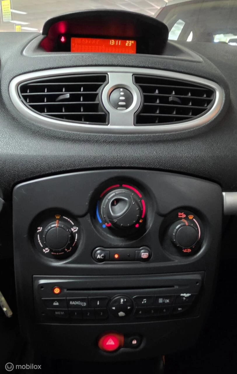 Renault Clio 2011 - Estate 1.2 TCE Collection APK tot 04-2027 imagem 11