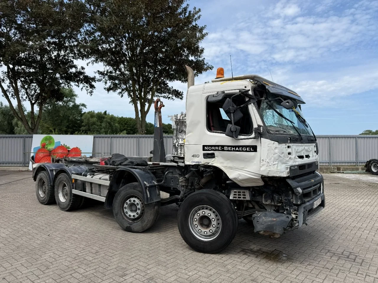 Volvo FMX 410 2018 - / ENGINE RUNNING / 8X4 / ONLY:278525 KM / AJK HOOKLIFT 25TON / 2X BIG AXLE / FULL-STEEL / AUTOMATIC / EURO-6 / 2018 obrázek 5