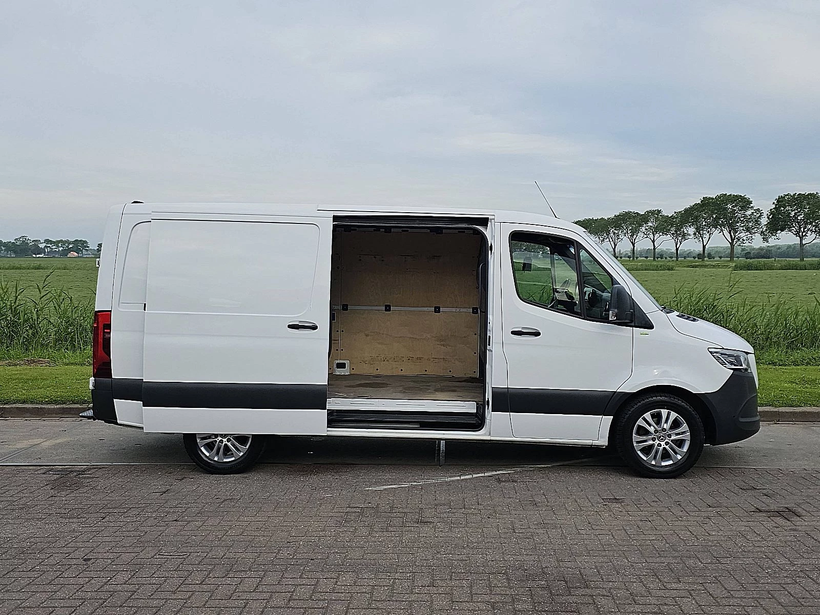 Mercedes-Benz Sprinter 2021 - 319 imagen 15