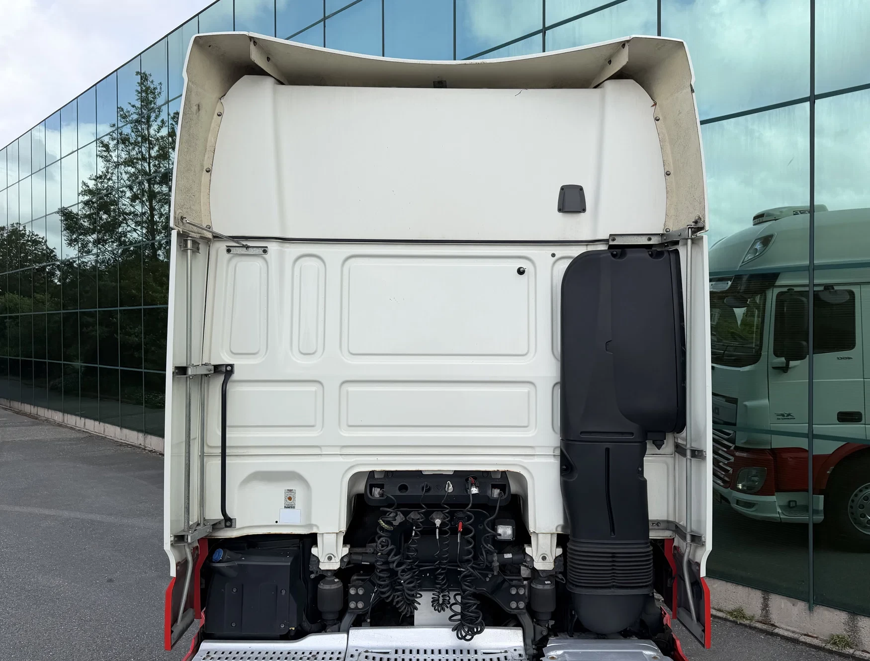 DAF XF 460 2016 - SSC FT 2X TANKS EURO 6 FULL SPOILER 2 PIECES AVAILABLE HOLLAND-TRUCK obrázek 17