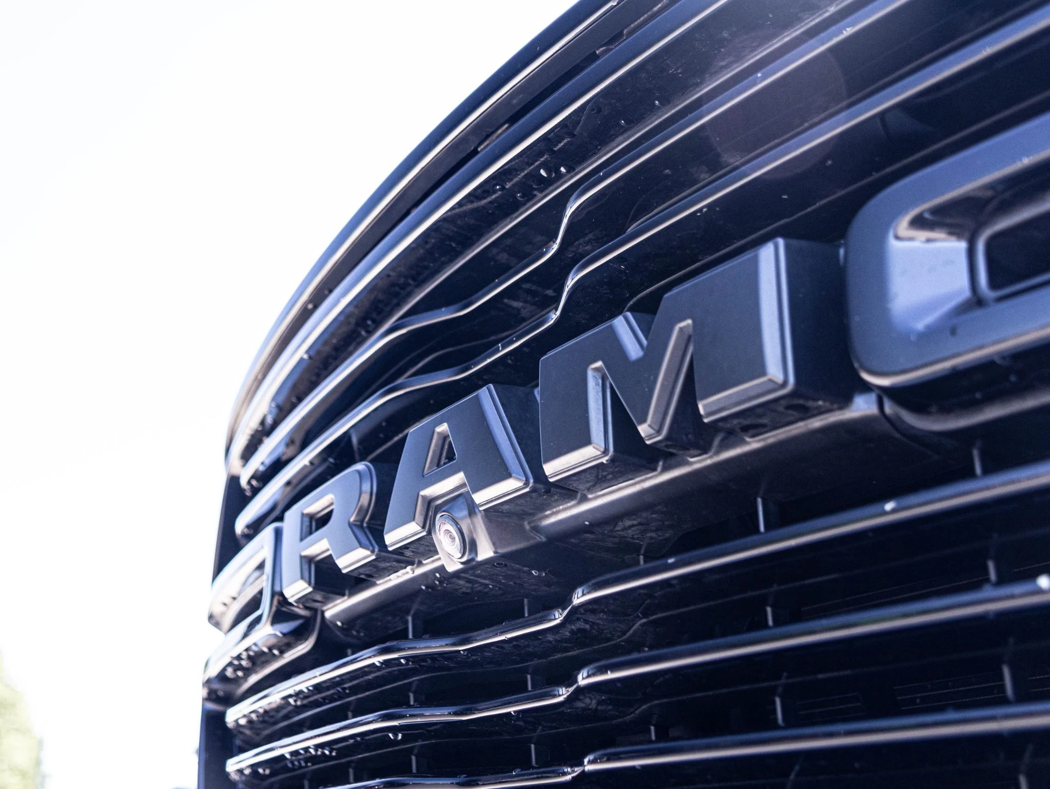 Dodge Ram 1500 2020 - 5.7 V8 4x4 Crew Cab Laramie Night obrázek 28