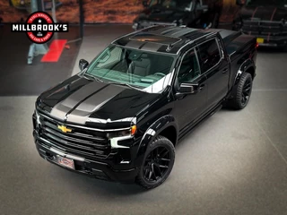 Chevrolet Silverado 2024 - High Country Black Edition Widebody 6.2 V8 420 PK imagen 4