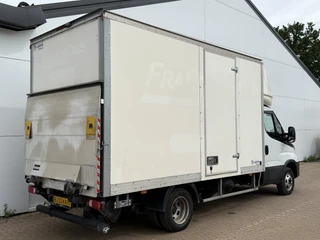 Iveco Daily 2023 - 35C16 3.0 160PK Bakwagen Laadklep Zijdeur Camera Climate Control Bluetooth Luchtgeveerde stoel Meubelbak Koffer image 2 thumbnail