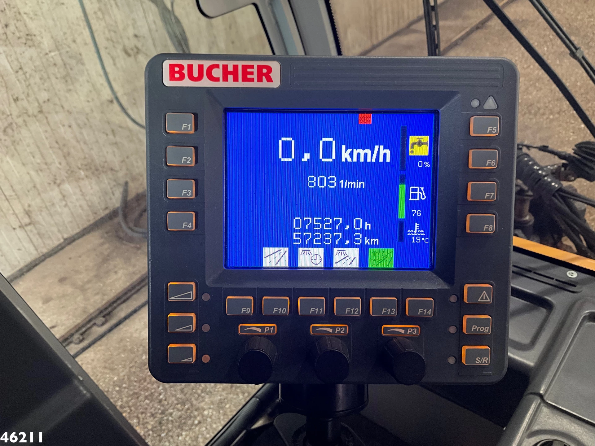 Bucher Citycat 2020 with 3-rd brush 2017 Bild 18