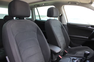 Volkswagen Tiguan 2018 - 2.0 TSI 4Motion Highline R-Line PANORAMADAK VIRTUAL ACC TREKHAAK image 11
