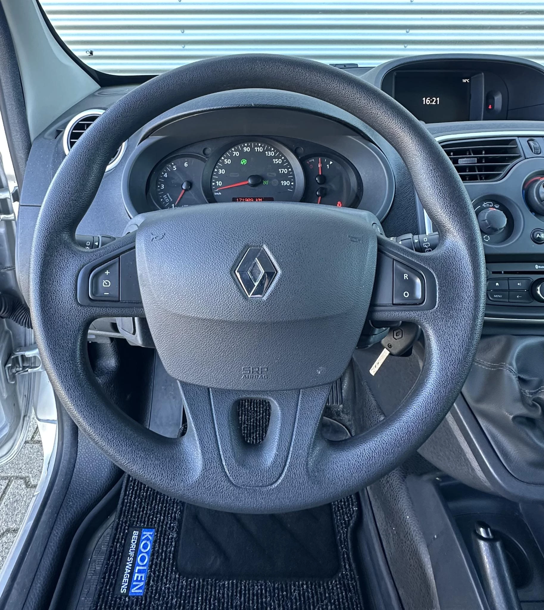 Renault Kangoo 2018 - 1.5 dCi 90 Energy Luxe Maxi MARGE imagem 9