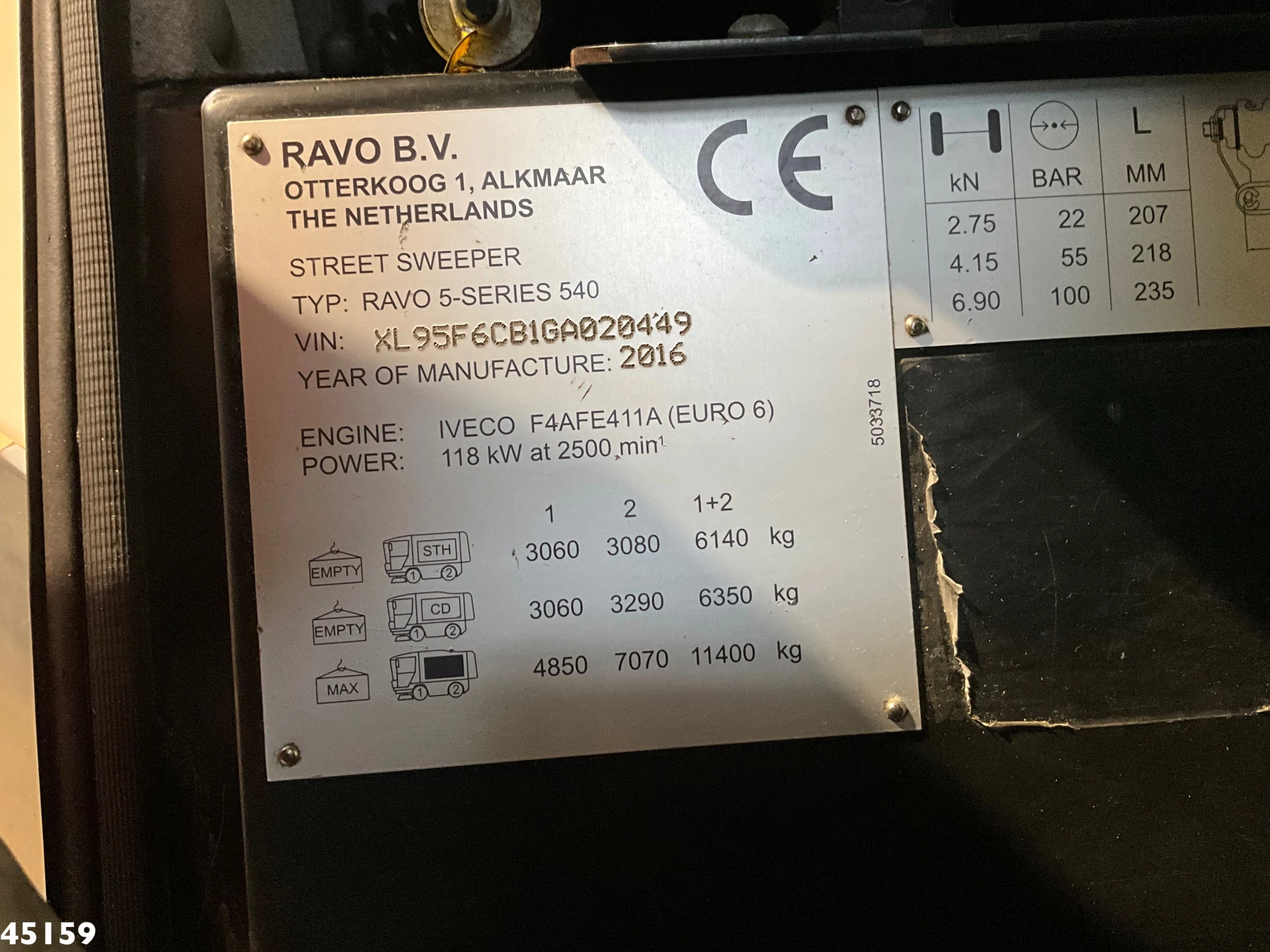 Ravo 540 CD Euro 6 with 3-rd brush 2017 obrázek 19
