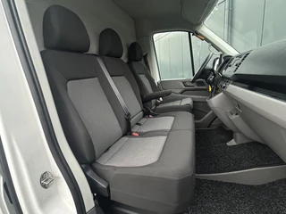 Volkswagen Crafter 2021 - 35 2.0 TDI 141 PK DSG AUTOMAAT HIGHLINE+ / LED KOPLAMPEN / L3H3 / 3.000 KG AHG / 270 A DEUREN / AIRCO / CRUISE / BLUETOOTH / 3-ZITS obrazek 6
