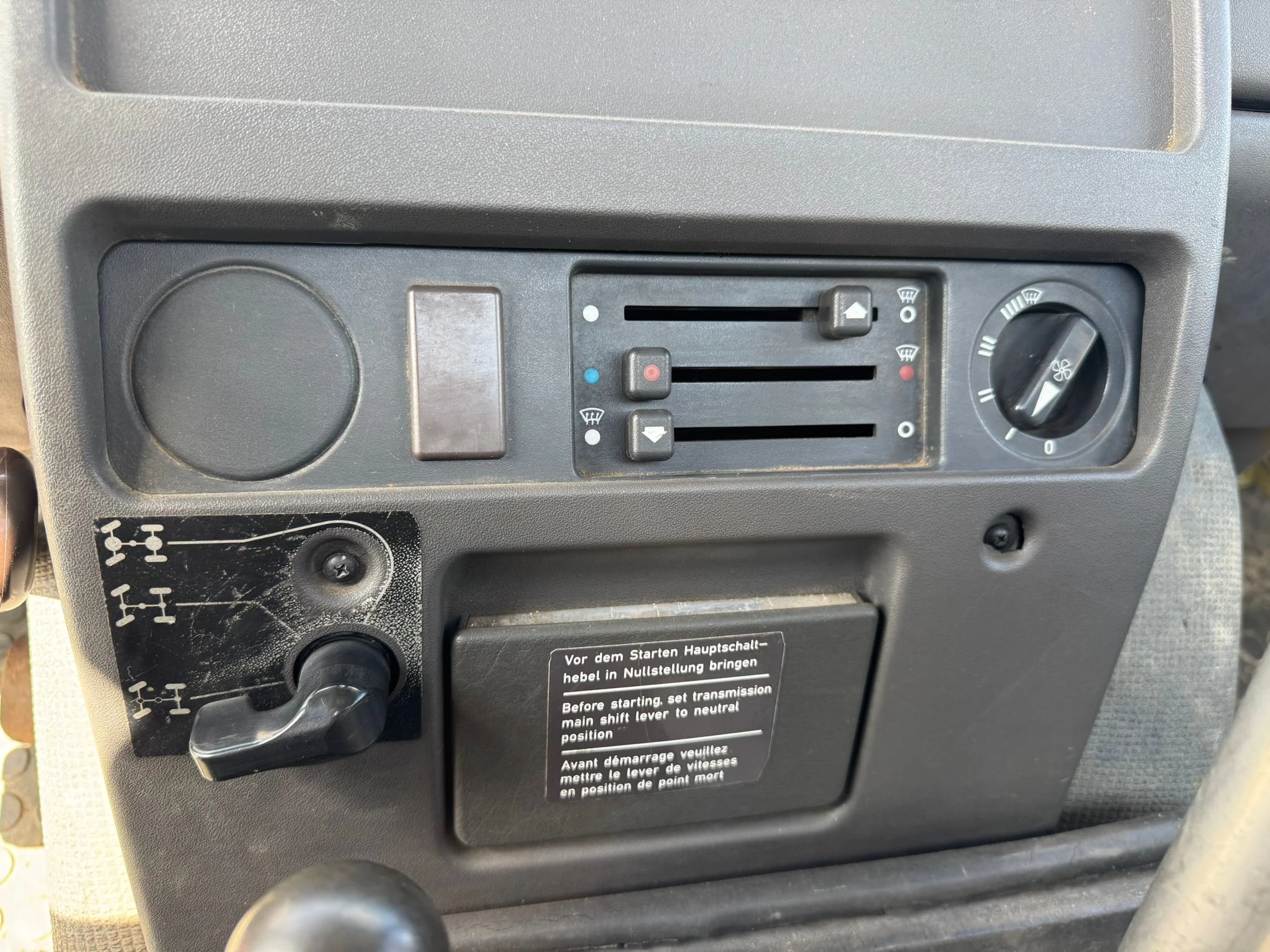 Mercedes-Benz Unimog U140 1994 immagine 26