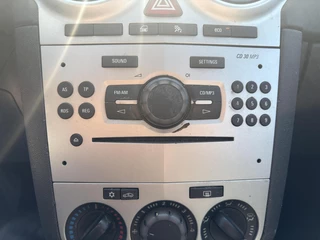 Opel Corsa 2011 - 1.3 CDTi EcoFlex S/S Cosmo image 10