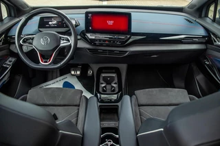 Volkswagen ID.5 2022 - GTX 77 kWh, Org.NL, Pano, Alcantara, Massage obrazek 13