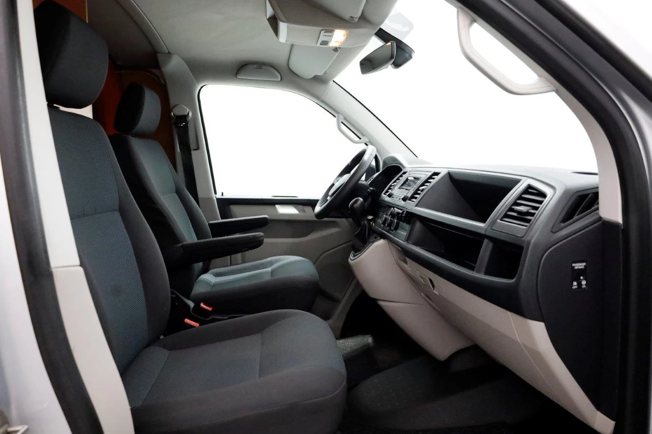 Volkswagen Transporter 2016 - T6 2.0 TDI 150pk Euro6 L1H1 Comfortline DSG-automaat Achterklep 11-2016 afbeelding 3