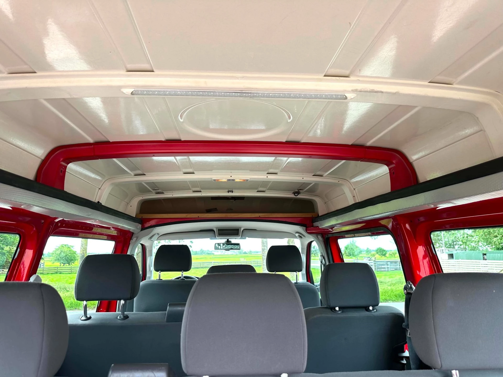 Volkswagen Transporter 2012 - Kombi 2.0 TDI L2H2 9 Persoons Automaat Marge 140 PK afbeelding 49