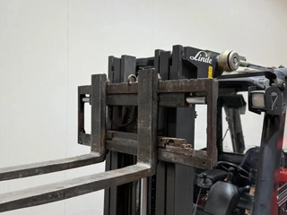 Linde H25 triplex sideshift freelift 2006 image 3 thumbnail
