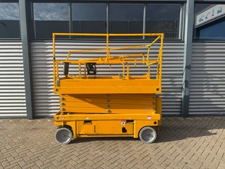 Haulotte - Compact 12 Hoogwerker Schaarhoogwerker Schaarlift (2015) for sale
