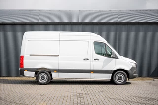 Mercedes-Benz Sprinter 2020 - 311 CDI RWD L2H2 | Volledig Ingericht | Mbux | Camera | Navi | Climatronic afbeelding 6