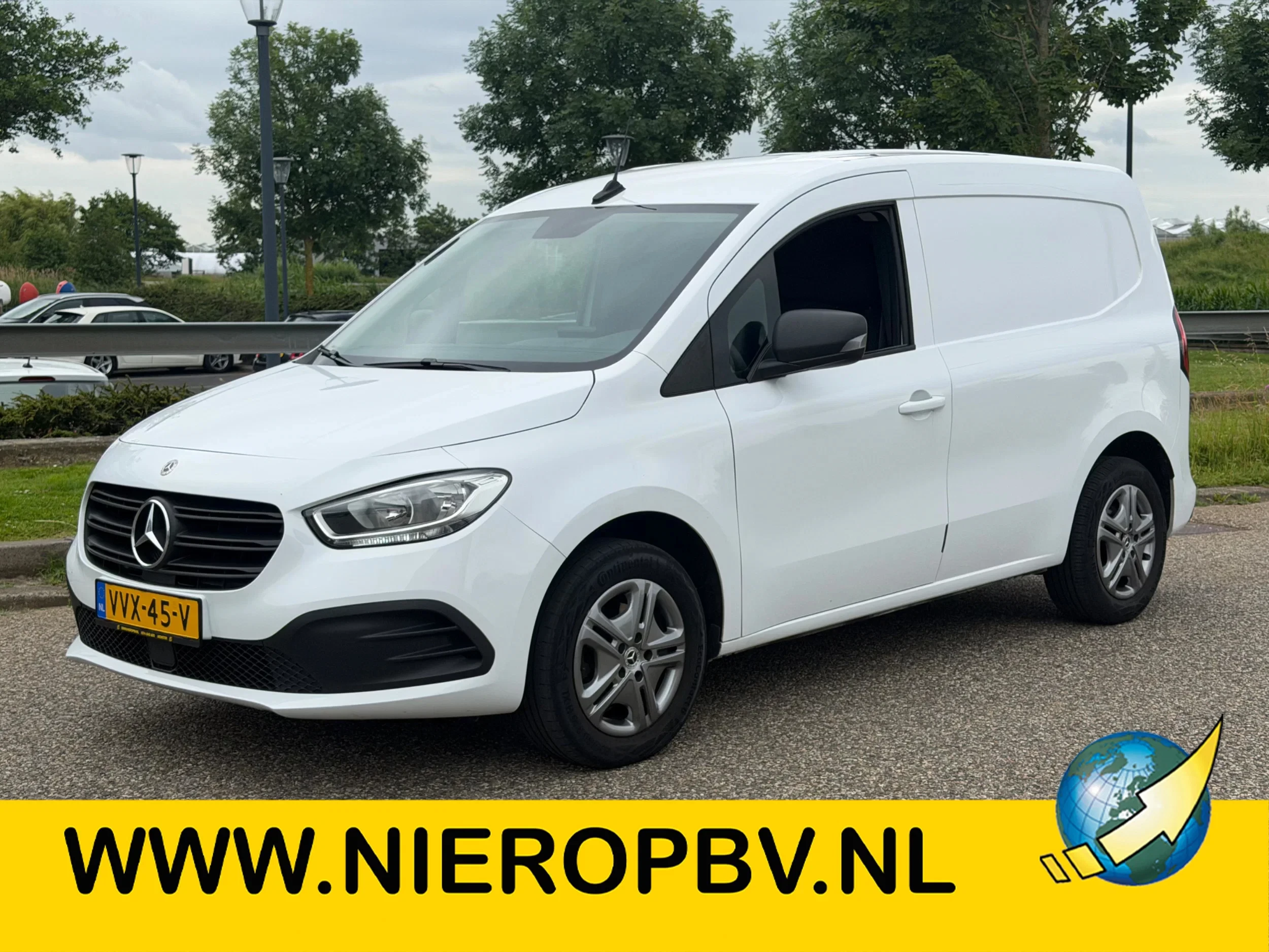 Mercedes-Benz Citan 2023 - 110CDI L1H1 Automaat Airco Cruisecontrol Trekhaak AppleCarplay afbeelding 1