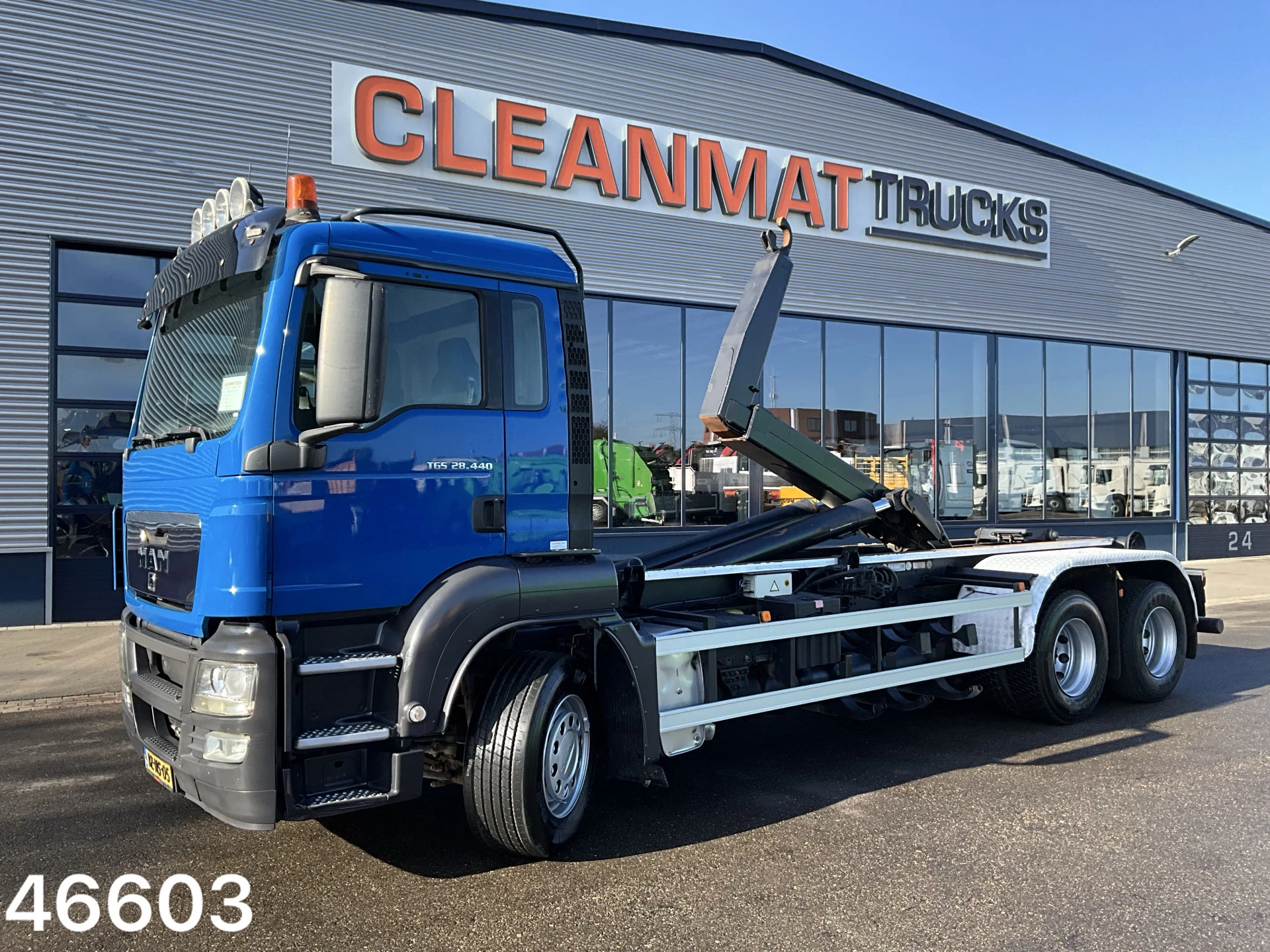 MAN TGS 2011 - 28.440 VDL 30 Ton haakarmsysteem afbeelding 1