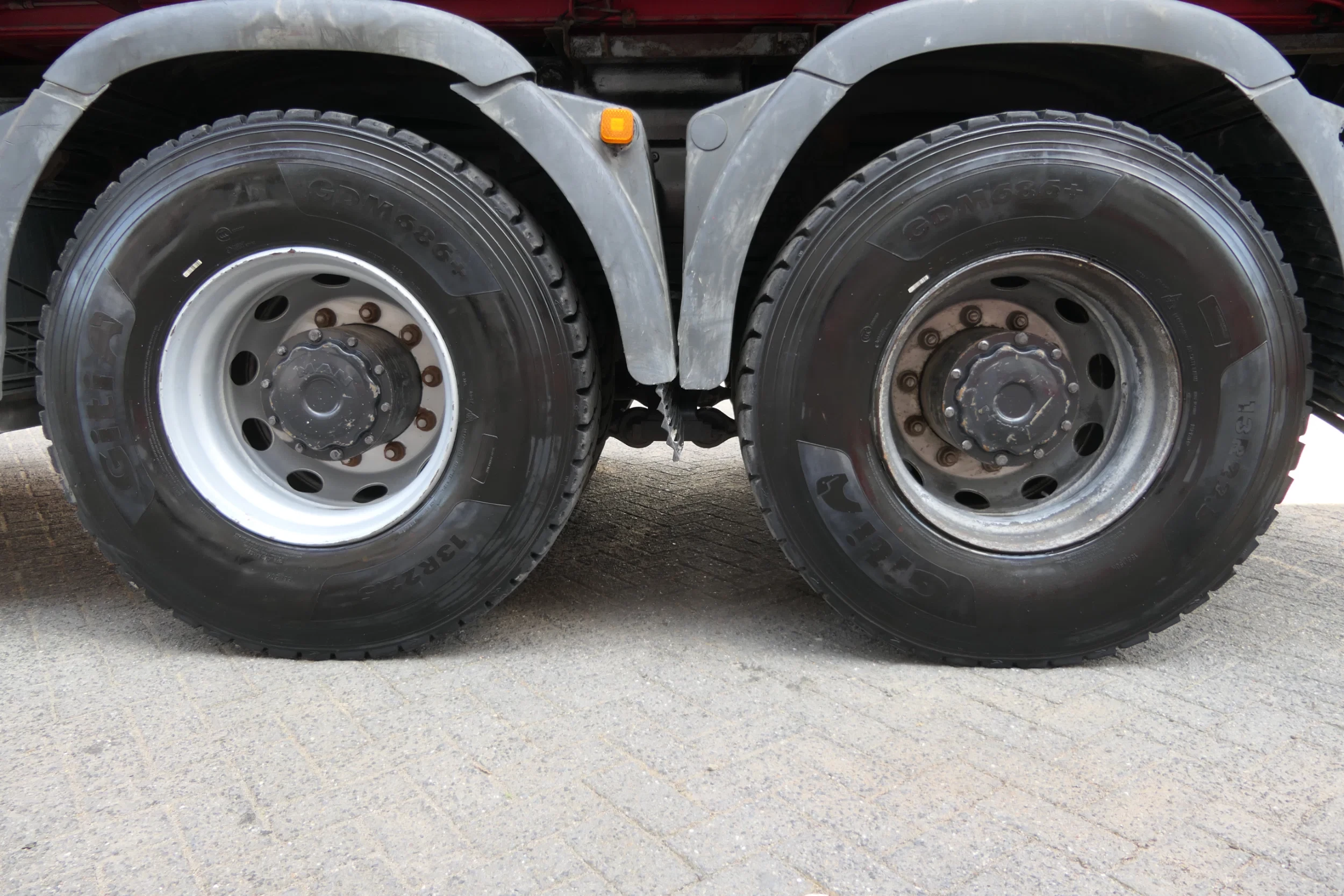 MAN TGS 2015 - 26.480 | 6X6 | 2 Side Tipper + Hydraulic dust cover | PALFINGER Q170Z84TI + Easy fold | 671711Km | 2015 | Smart Tacho 2 | Full Steel | Drum brakes | Trailer coupling | TUV/MOT/APK 02-2027 | NL-Truck afbeelding 24