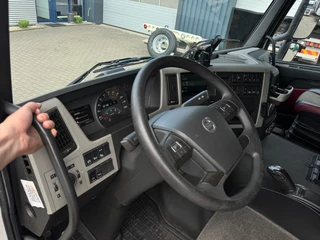 Volvo FM 330 2018 - 6x2*4 BDF + Lift Only 309Tkm! Euro 6 obrazek 13