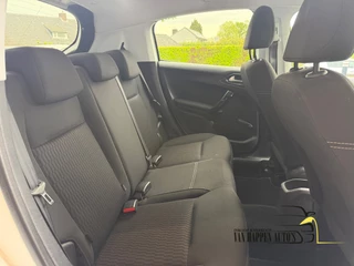 Peugeot 208 2014 - 1.2 VTi Allure obrazek 9