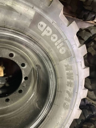 Apollo N/A 2026 - 1000 x 20 Set / 10.00 x 20: 4x2 Tyres immagine 3