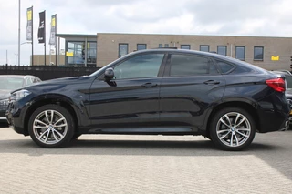 BMW X6 2017 - xDrive35i High Executive M-Sport LEDER MEMORY SCHUIFDAK SOFTCLOSE H&K TREKHAAK obrazek 9