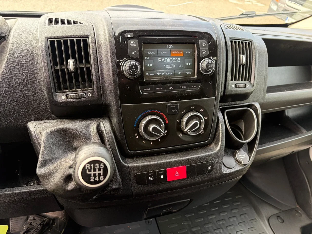 Peugeot Boxer 2015 - 3.0HDI L3H3 Airco Navi 180PK imagen 7