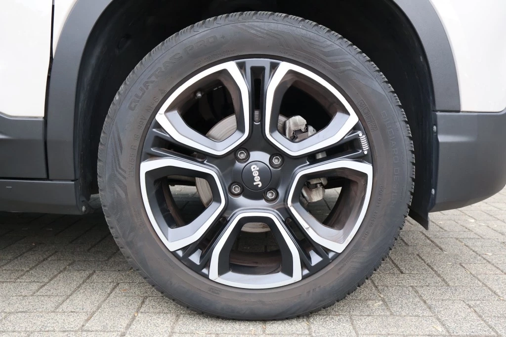 Jeep Avenger 2023 - 1.2 ALTITUDE / 18 inch + All Season / Apple Carplay / LED Lampen afbeelding 22