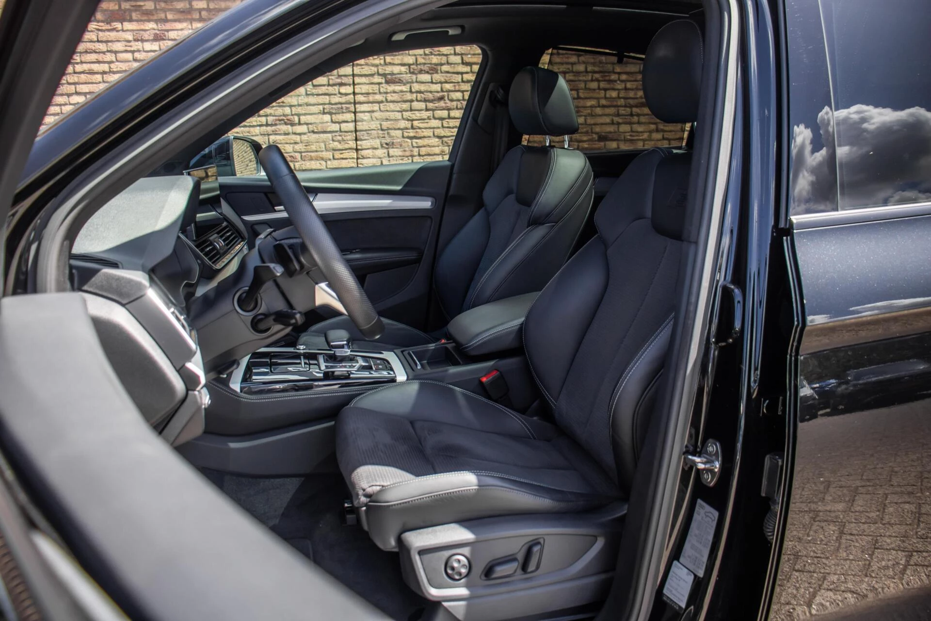 Audi Q5 2023 - 55 TFSI e S-Line Competition, BTW, Pano, Luchtvering afbeelding 11