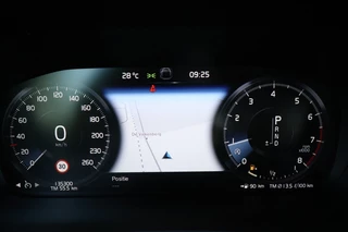 Volvo V60 2020 - 2.0 T5 R-DESIGN / Panorama dak / 250 PK immagine 3
