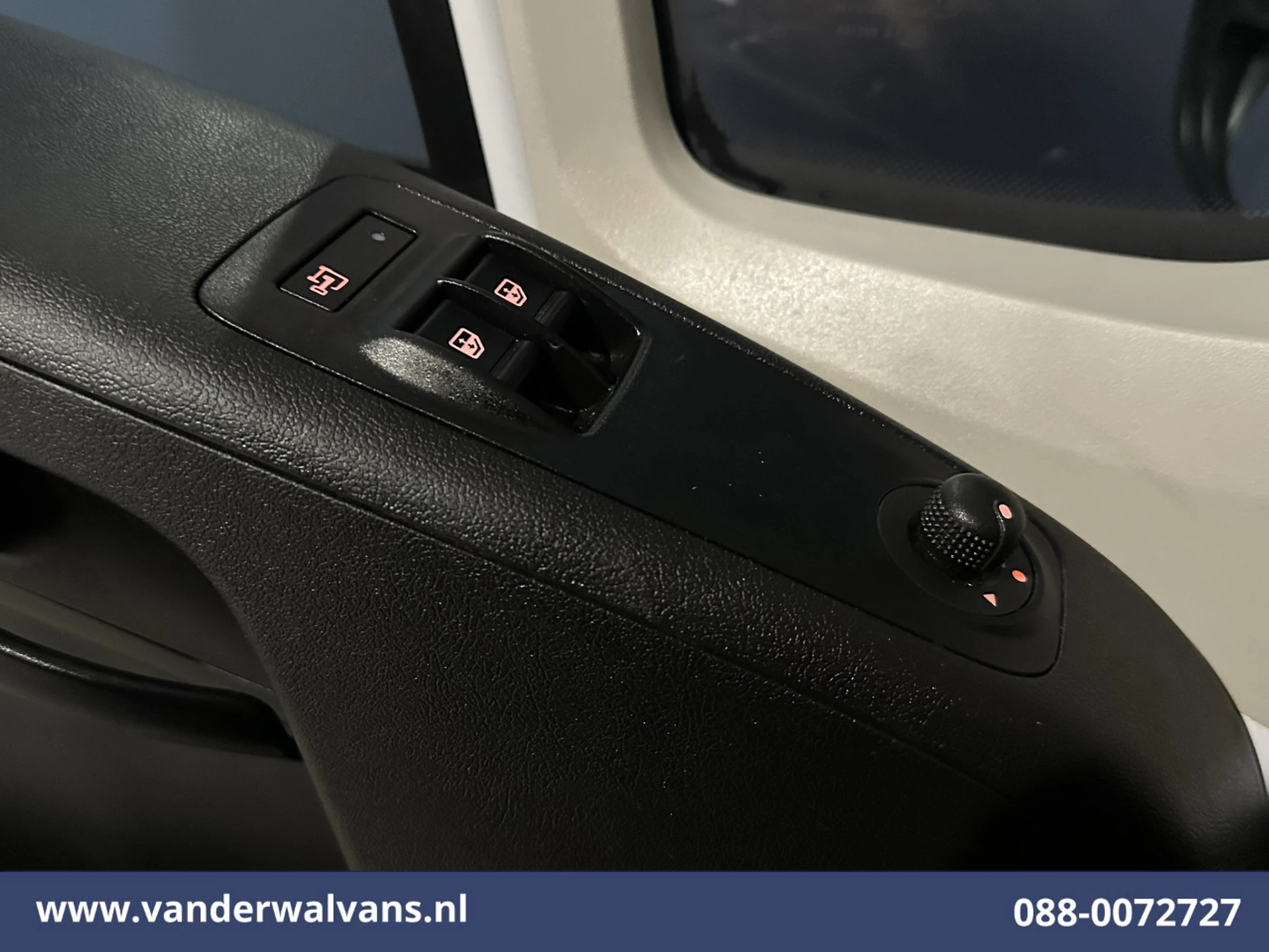 Opel Movano 2023 - 2.2D 120pk L2H2 Euro6 Airco | 2500kg Trekhaak | Apple Carplay | Cruisecontrol Android Auto | Bijrijdersbank image 15