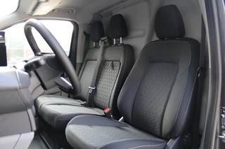 Ford Transit Custom 2025 - 320 2.0 TDCI L2H1 Limited 170pk - Adaptive Cruise - Stuurwiel verwarmd - Draadloos laden - Blind spot - Navigatie - Camera - Rijklaar obrazek 18