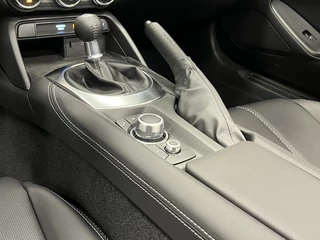 Mazda MX-5 2025 - ND Roadster 1.5 SkyActiv-G 132 Exclusive-Line Bose Leder Camera PDC Apple CarPlay bild 60